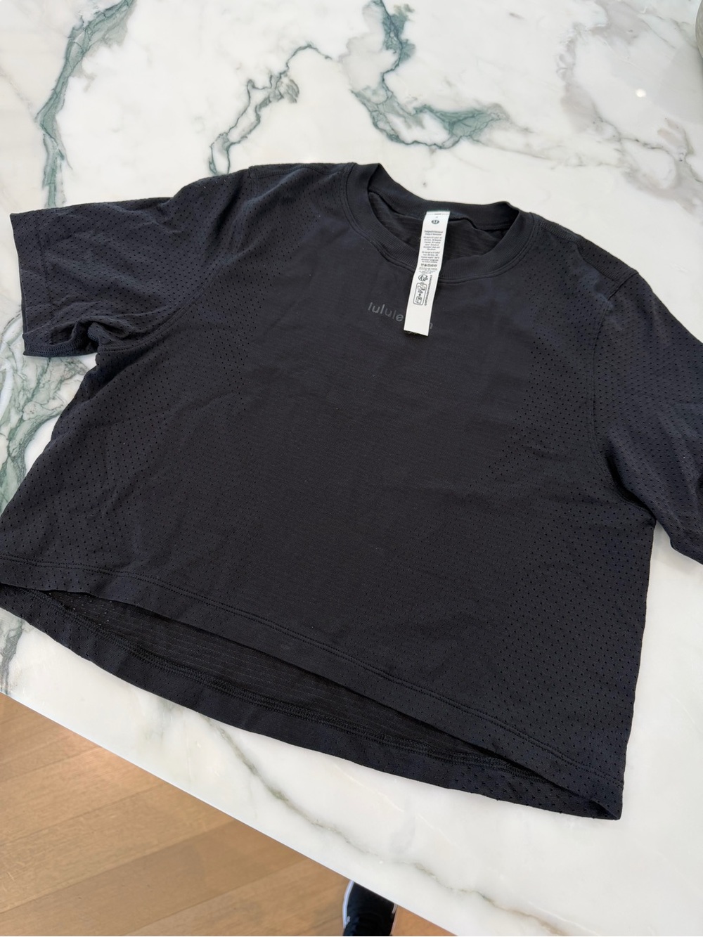 lululemon athletica Black Short Sleeve Crew Neck Tee
